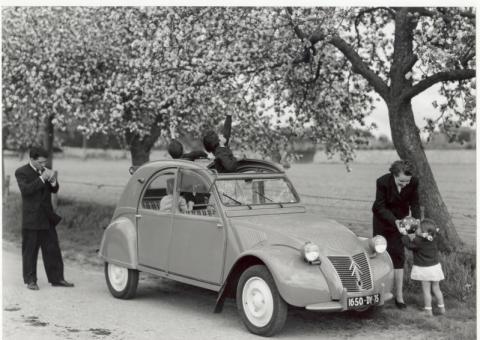 2cv_az_1955_nouveau_moteur.jpg